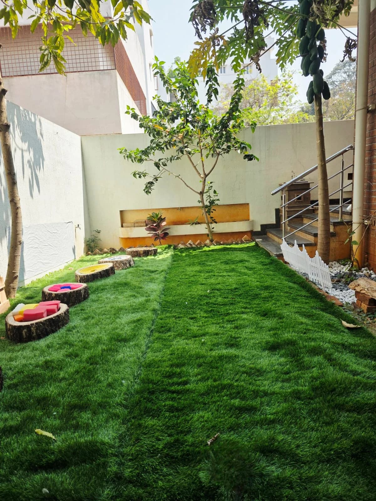 Garden lawn at FlyHigh Pre School